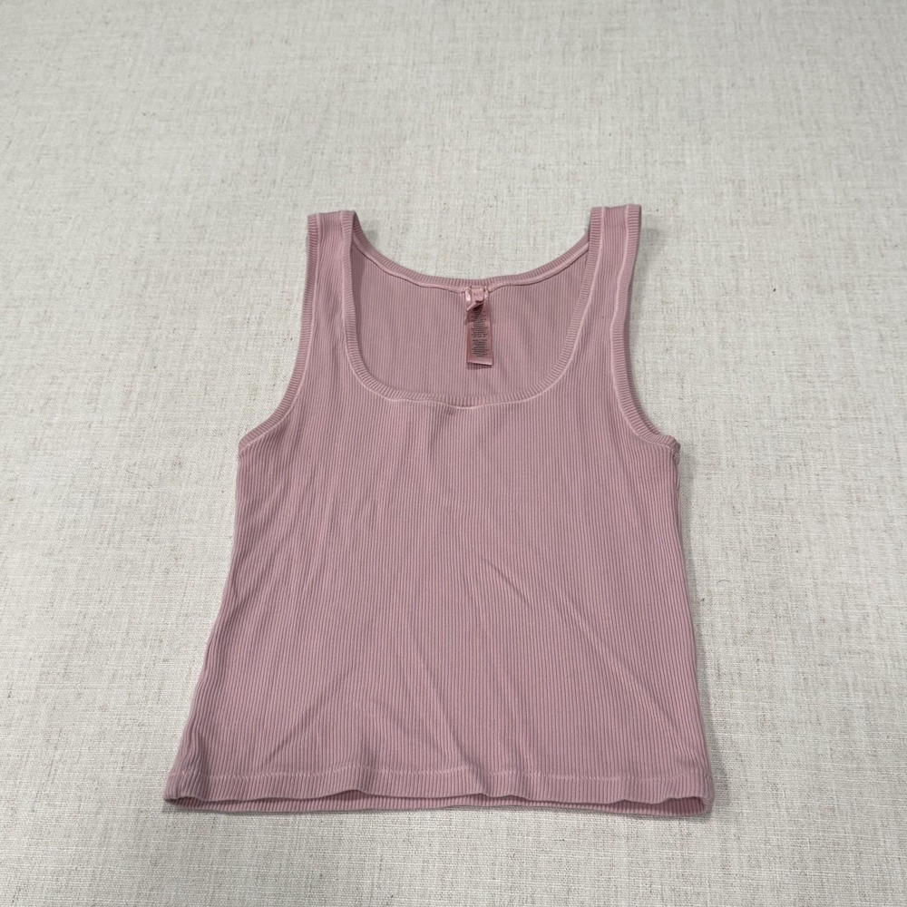 Skims Womens Medium Tank Top Pink Ribbed Knit Lounge Basic Cropped Casual